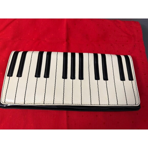 Kate Spade Patent Leather Duet Piano Key Red Lined Clutch Purse Handbag - Picture 10 of 10